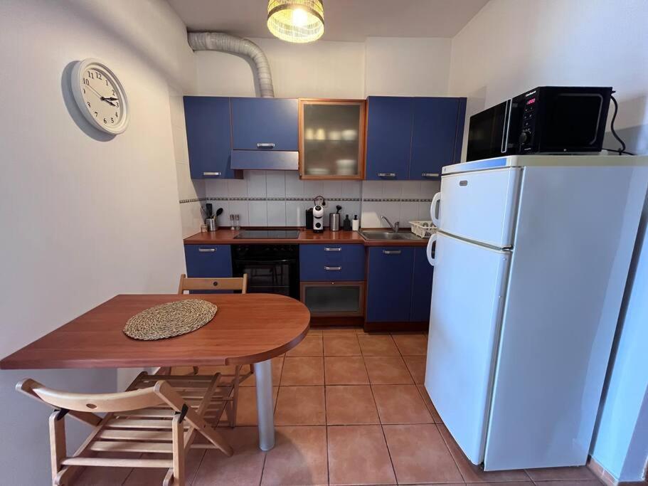 Casa Lunita Apartment อาโรนา ภายนอก รูปภาพ